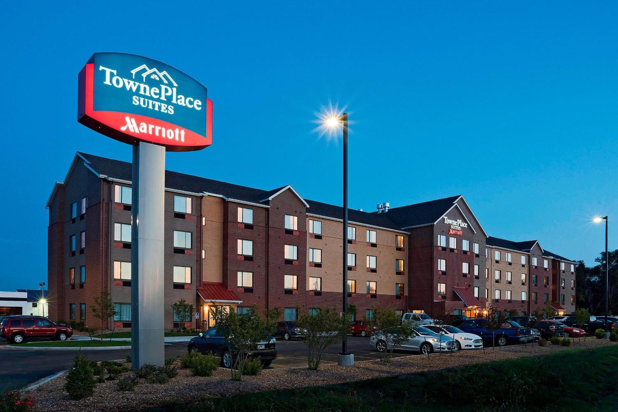 Towneplace Suites By Marriott Dodge City Exterior foto