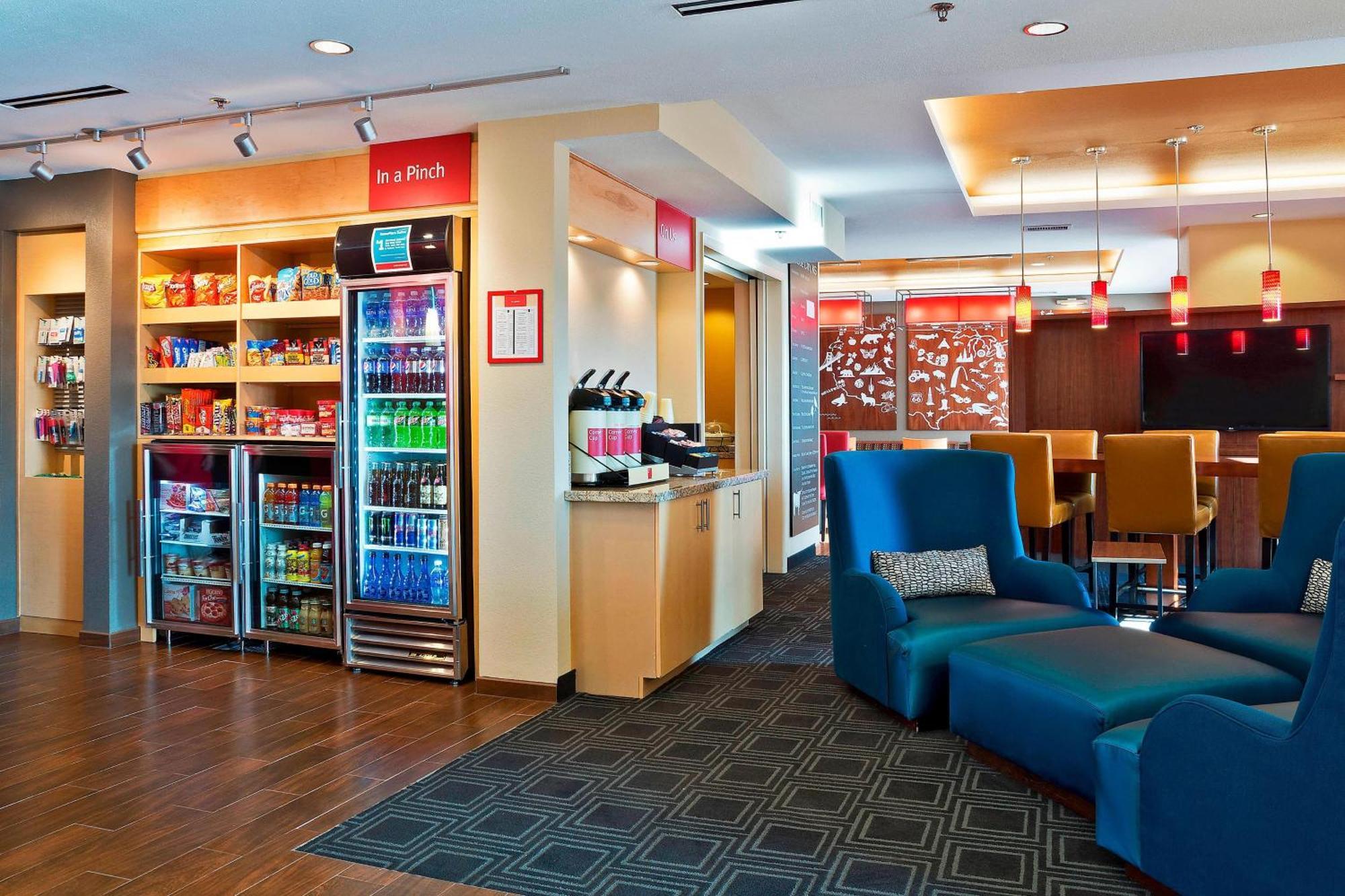 Towneplace Suites By Marriott Dodge City Exterior foto